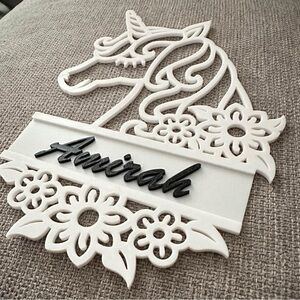 Customizable Gift Decoration